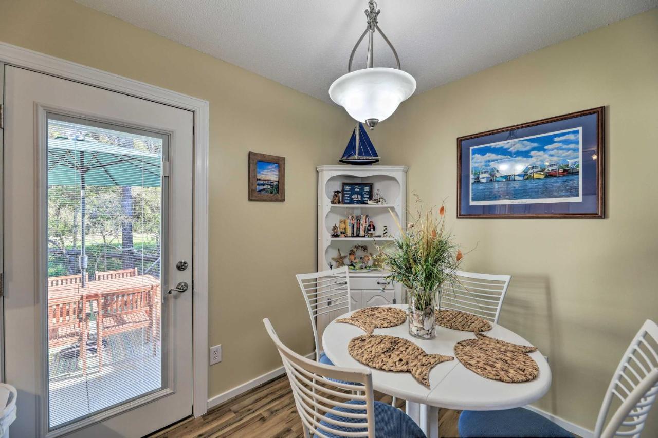 Beaufort Pad With Patio 3 Blocks To Waterfront! מראה חיצוני תמונה